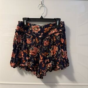 A&E Floral Women's Shorts
